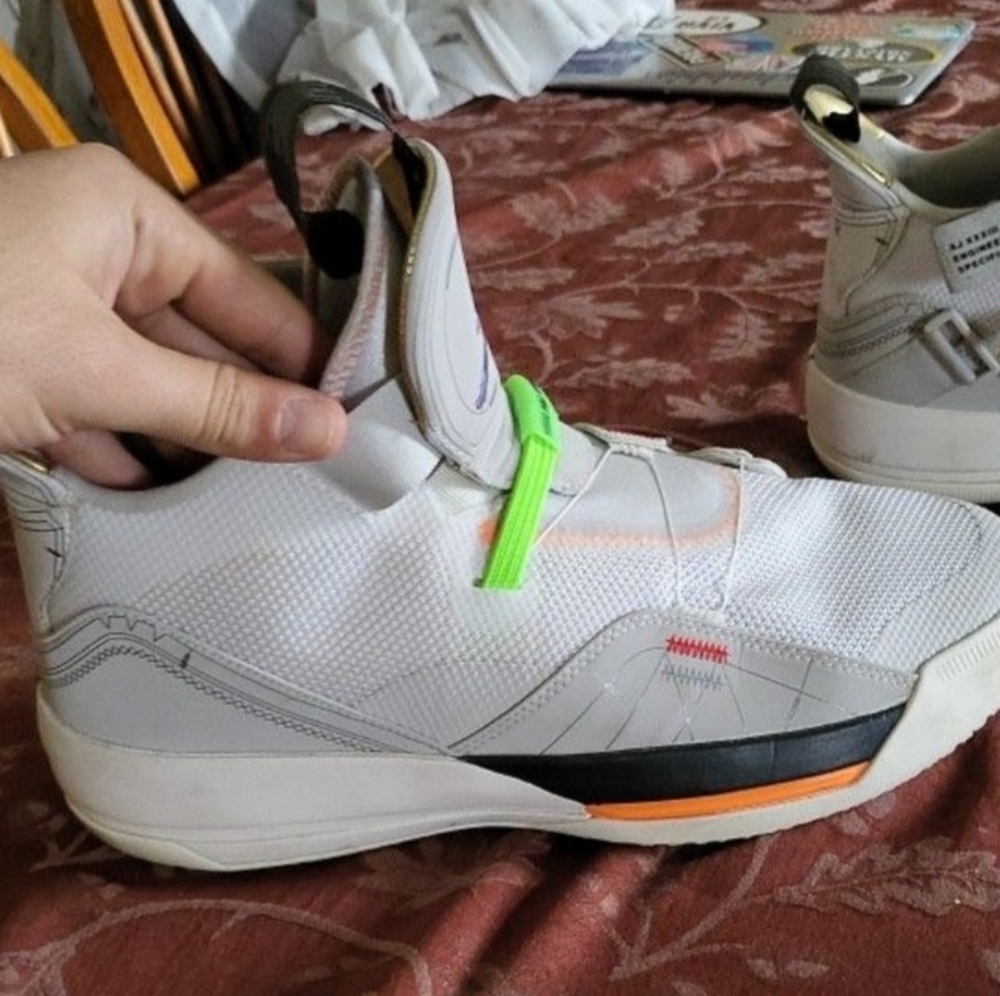 Air Jordan XXXIII - Picture 2 of 5